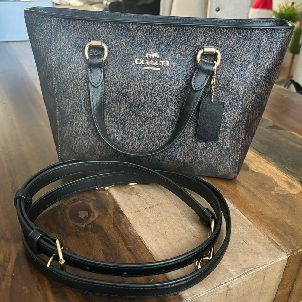 Coach Alice satchel In signature canvas